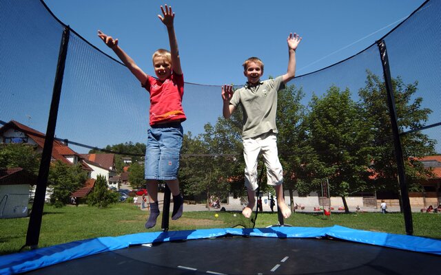 Trampolin springen